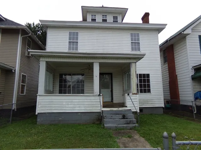 311 5th Avenue West foreclosure property image
