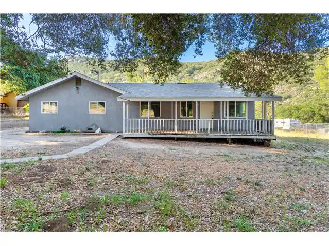 2016 Lake Morena Dr foreclosure property image